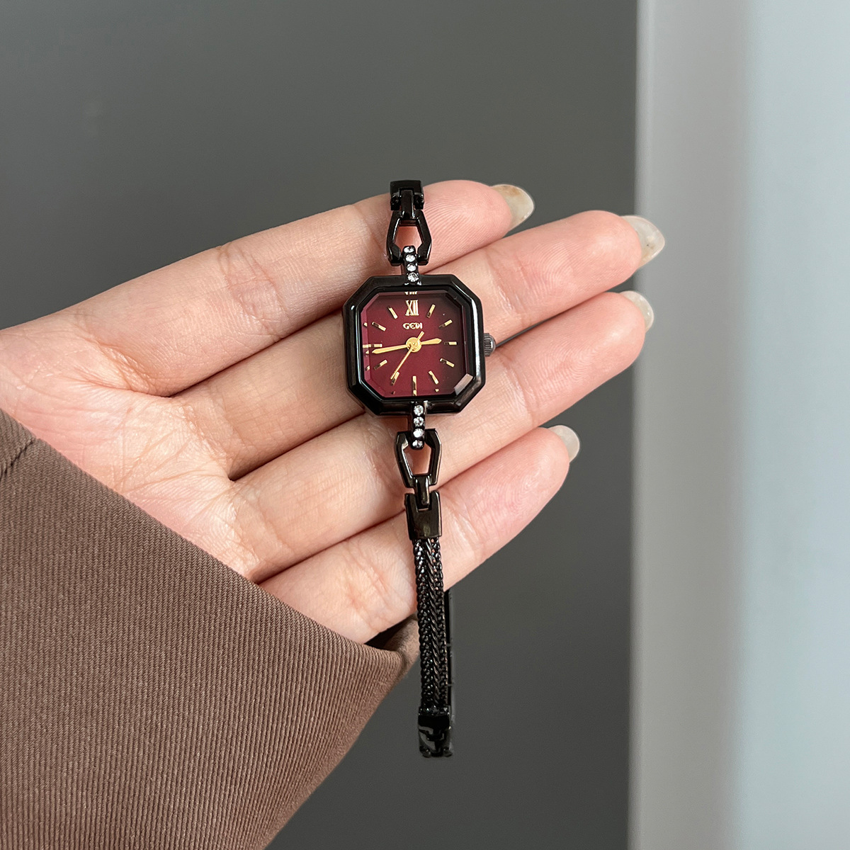 Square Fashionable Exquisite H - Luxury Watch Values review and price