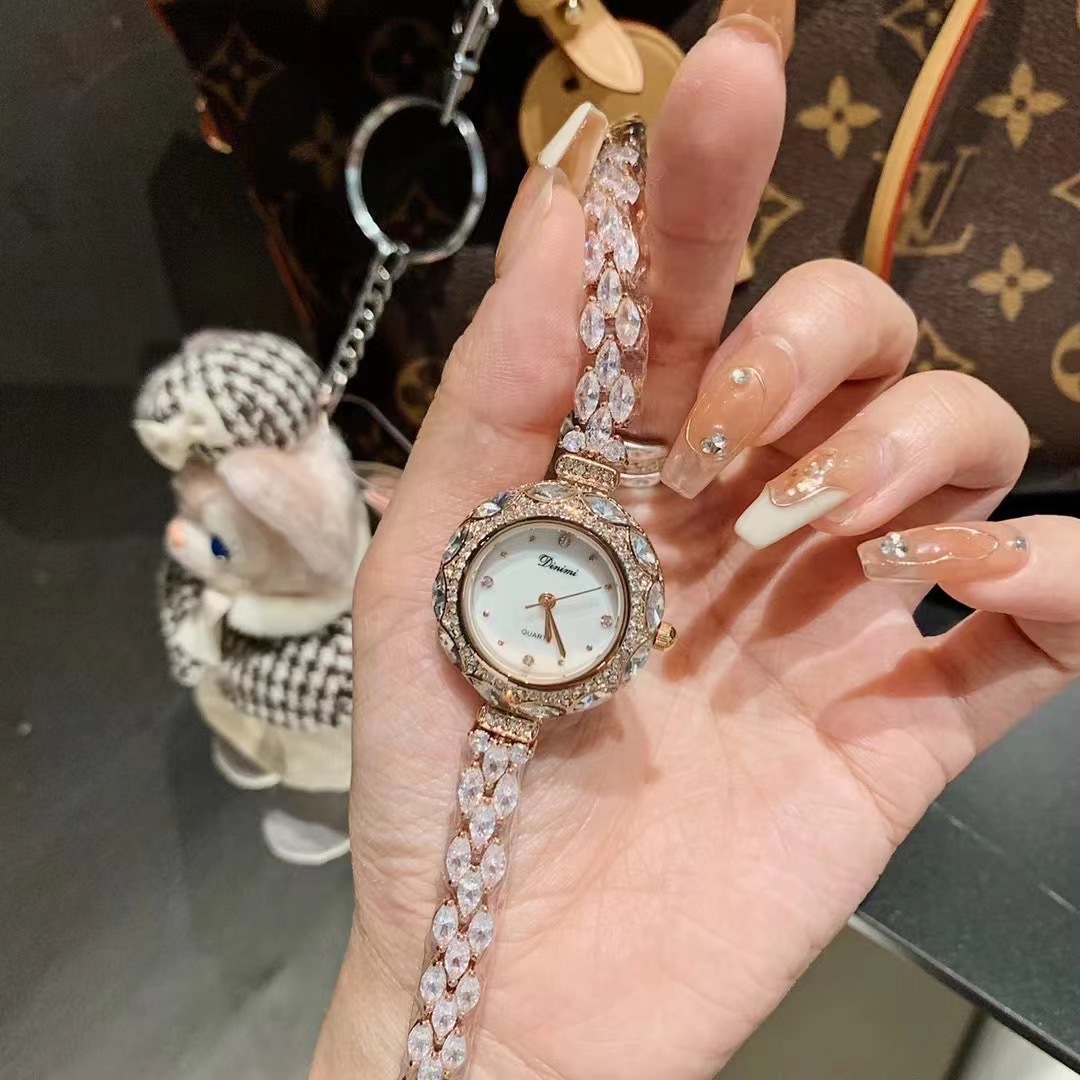 Exquisite and stylish Korean-s - Luxury Watch Values review and price
